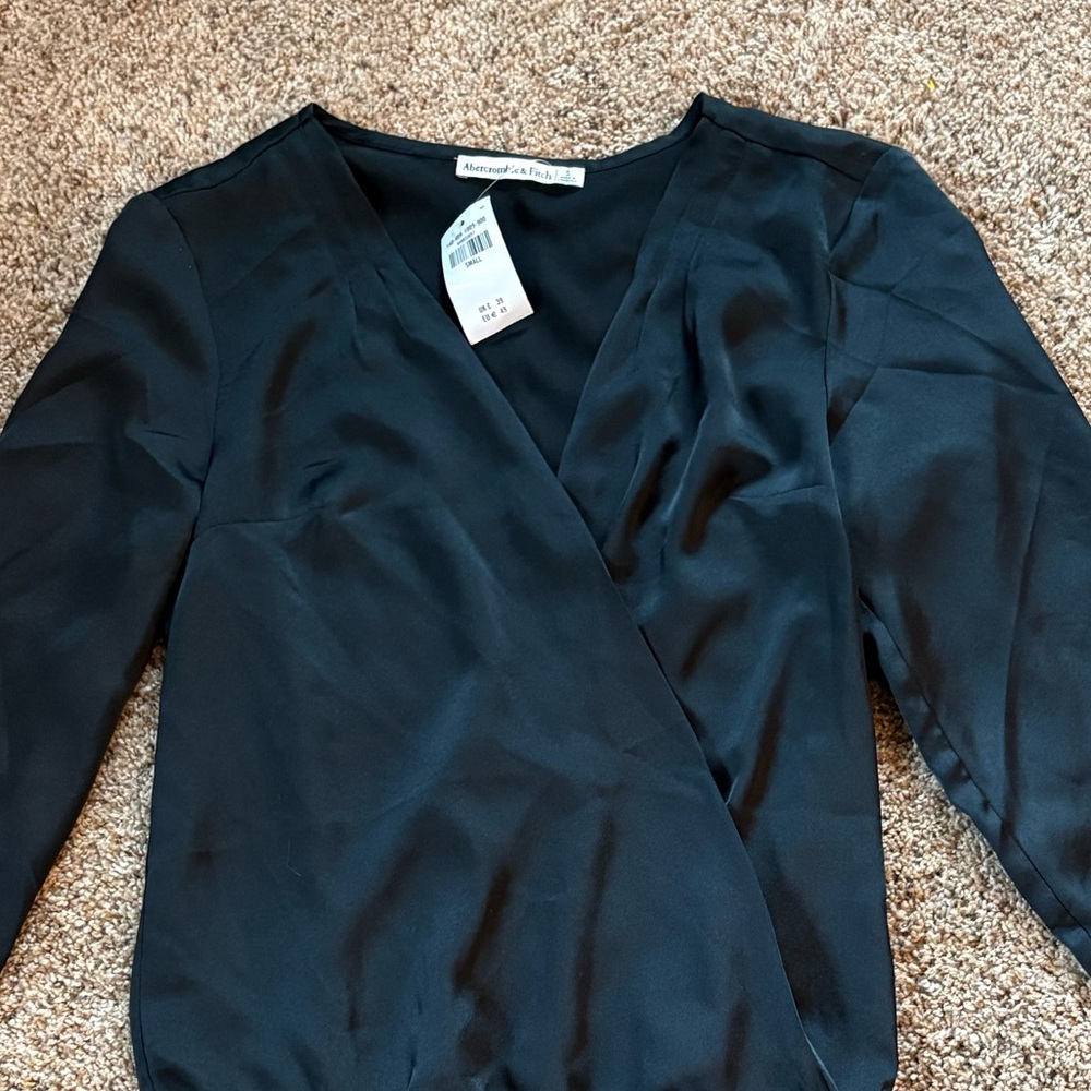 NWT!!!  Abercrombie & Fitch Black Wrap Style Bodysuit - Picture 3 of 8